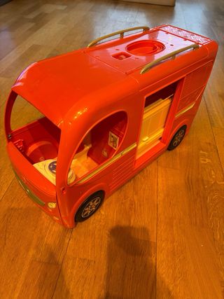 LoteBarbie: roulotte, casa, casa di Chelsea, guardaroba