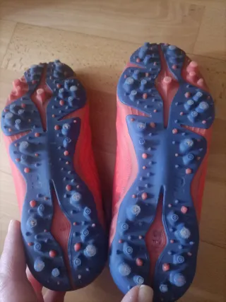 Botas de fútbol niño talla 33