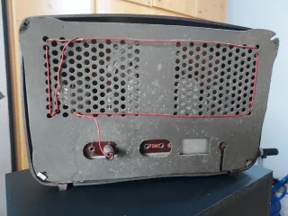 RADIO ANTIGUA PEQUEÑA