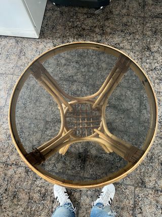 Mesa redonda efecto mimbre y cristal