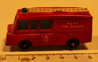 Autobús Lipton's Tea de metal antiguo,y camión