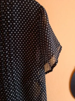 Blusa Antea lunares negro talla L/XL