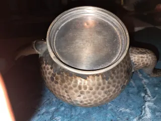 Tetera antigua francesa martillada