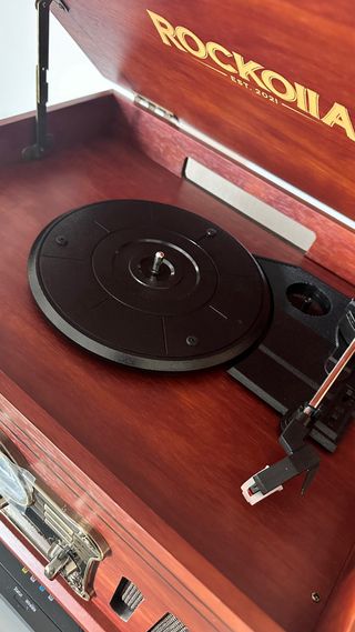 Tocadiscos ROCKOLLA Bluetooth Radio FM Casete CD