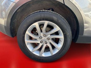 Land-Rover Discovery Sport 2.0L TD4 4x4 HSE