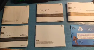 Contenuto completo PSP E1004 CB + Accessori Marvel