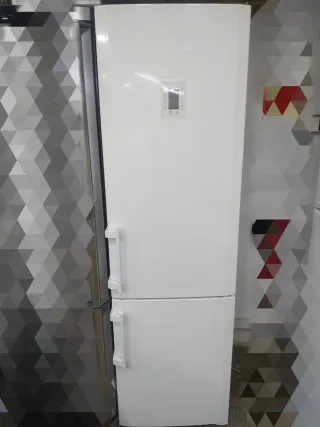 Nevera Liebherr, No Frost 2.00x60cm