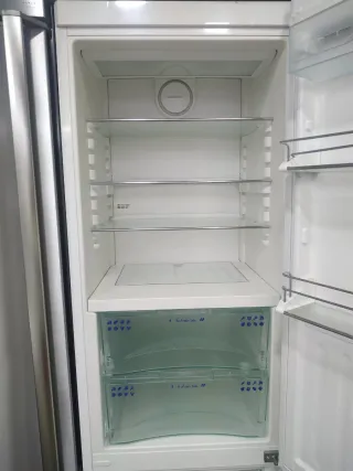 Nevera Liebherr, No Frost 2.00x60cm