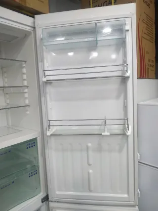 Nevera Liebherr, No Frost 2.00x60cm