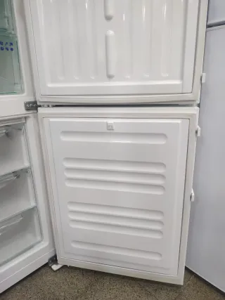 Nevera Liebherr, No Frost 2.00x60cm