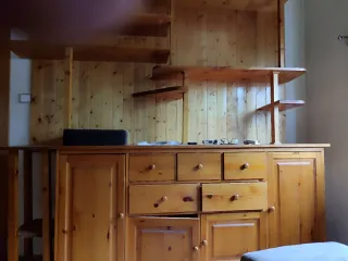 Mueble de salón de madera