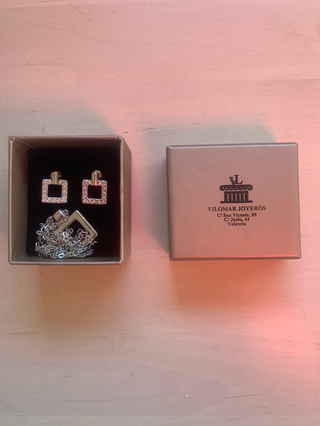 Conjunto collar y pendientes geométricos