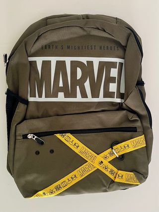 Mochila Marvel Verde y Amarilla