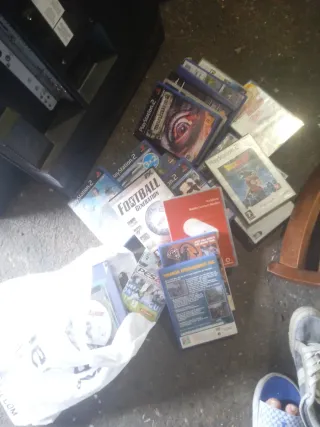 Juegos PlayStation 2: FIFA 08, PES 4, Mercury Melt