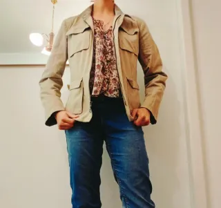 Giacca primaverile beige