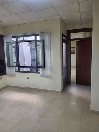 Local comercial en alquiler en Azuaga