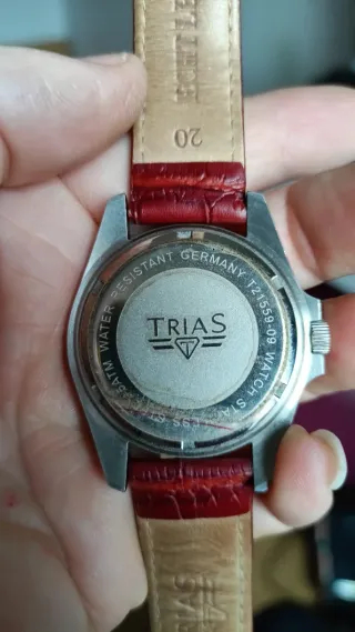Reloj TRIAS 24h