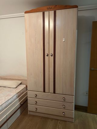 Muebles de madera para habitación