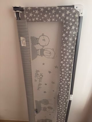 Barrera de cama infantil estrellas