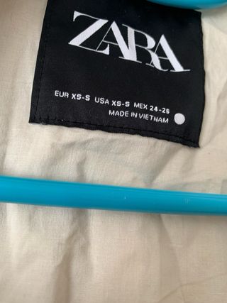 Gabardina Zara Beige Mujer