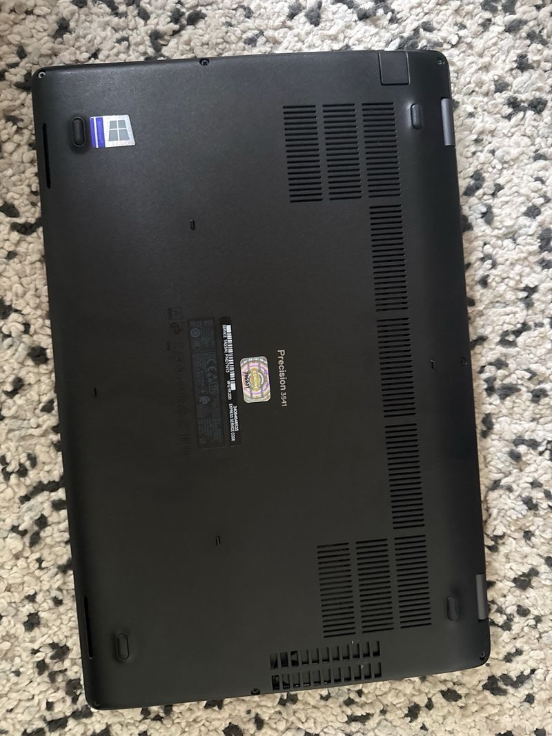 Dell Precision 3541 afbeelding 3