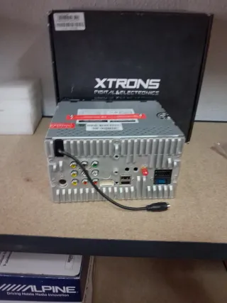 Pantalla Xtrons Digital & Electronics