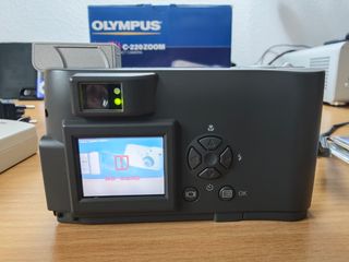 Cámara Digital Olympus Camedia C-220 Zoom