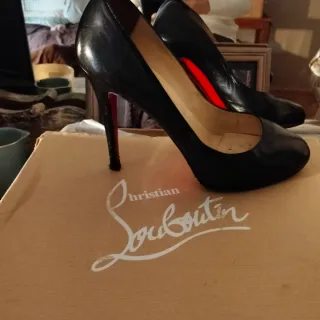 Zapatos Christian Louboutin Talla 38.5