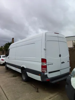 Mercedes-Benz Sprinter 2011