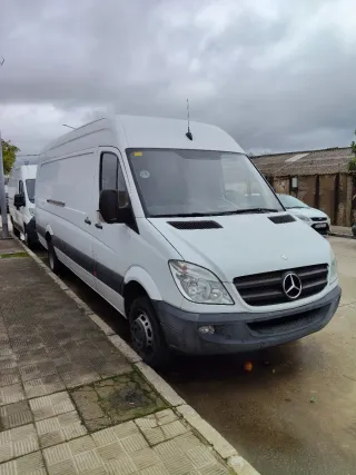 Mercedes-Benz Sprinter 2011