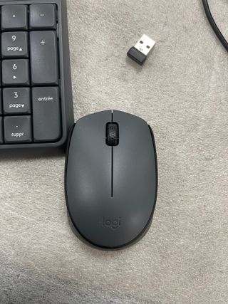 Logitech MK235 Combo Teclado y Ratón Inalámbrico