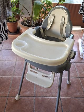 Trona bebé con bandeja extraíble