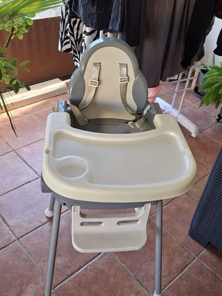 Trona bebé con bandeja extraíble