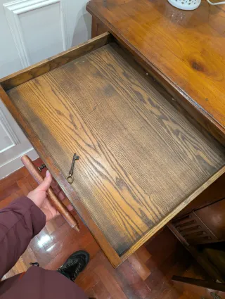 Mobiletto o mobile ausiliario in legno di ciliegio