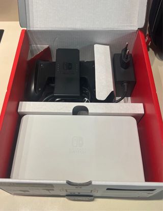 Nintendo Switch OLED Blanca + Accesorios
