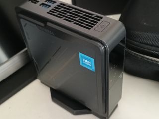 Mini Pc BlackView MP90 16GB-RAM-8GB VRAM +Monitor