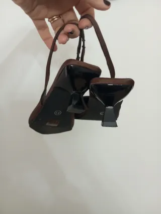 Scarpe slingback marroni eleganti