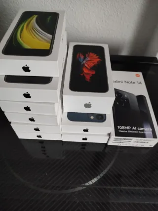 Cajas vacías iPhone y Xiaomi