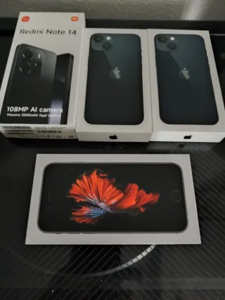 Cajas vacías iPhone y Xiaomi