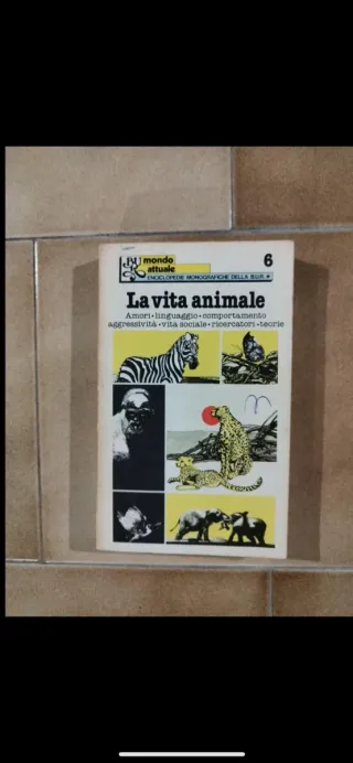Libro la vita animale