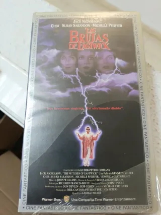 VHS Las Brujas de Eastwick precintada
