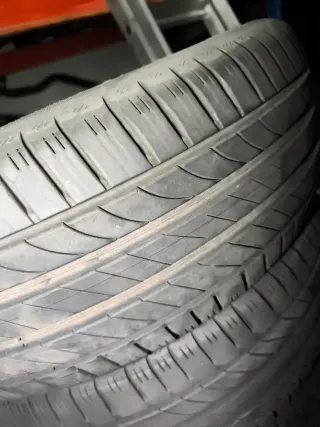 Par de neumáticos KLEBER 225/60 R17