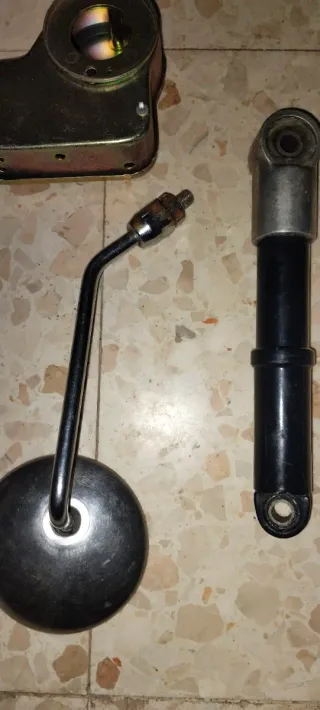 Despiece Vespa: Carburadores, Amortiguador, Espejo