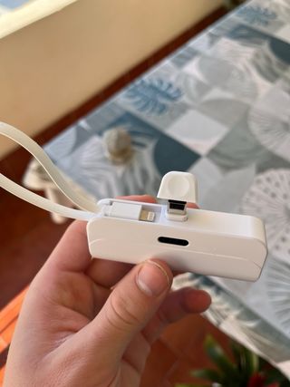 Batería Portátil Móvil Blanca