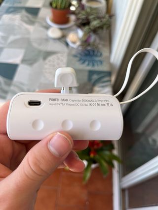 Batería Portátil Móvil Blanca