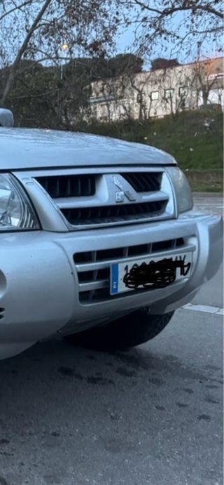 Mitsubishi GLS 3.2 DID 2004