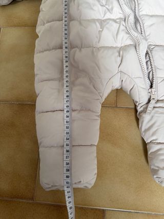 Buzo acolchado H&M bebé con pelo