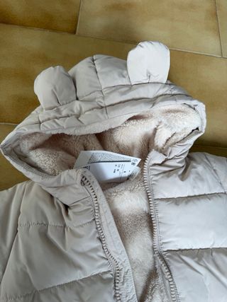 Buzo acolchado H&M bebé con pelo