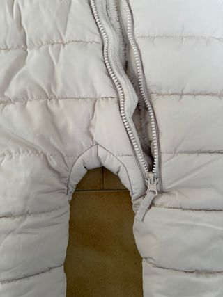 Buzo acolchado H&M bebé con pelo