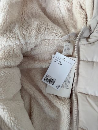 Buzo acolchado H&M bebé con pelo